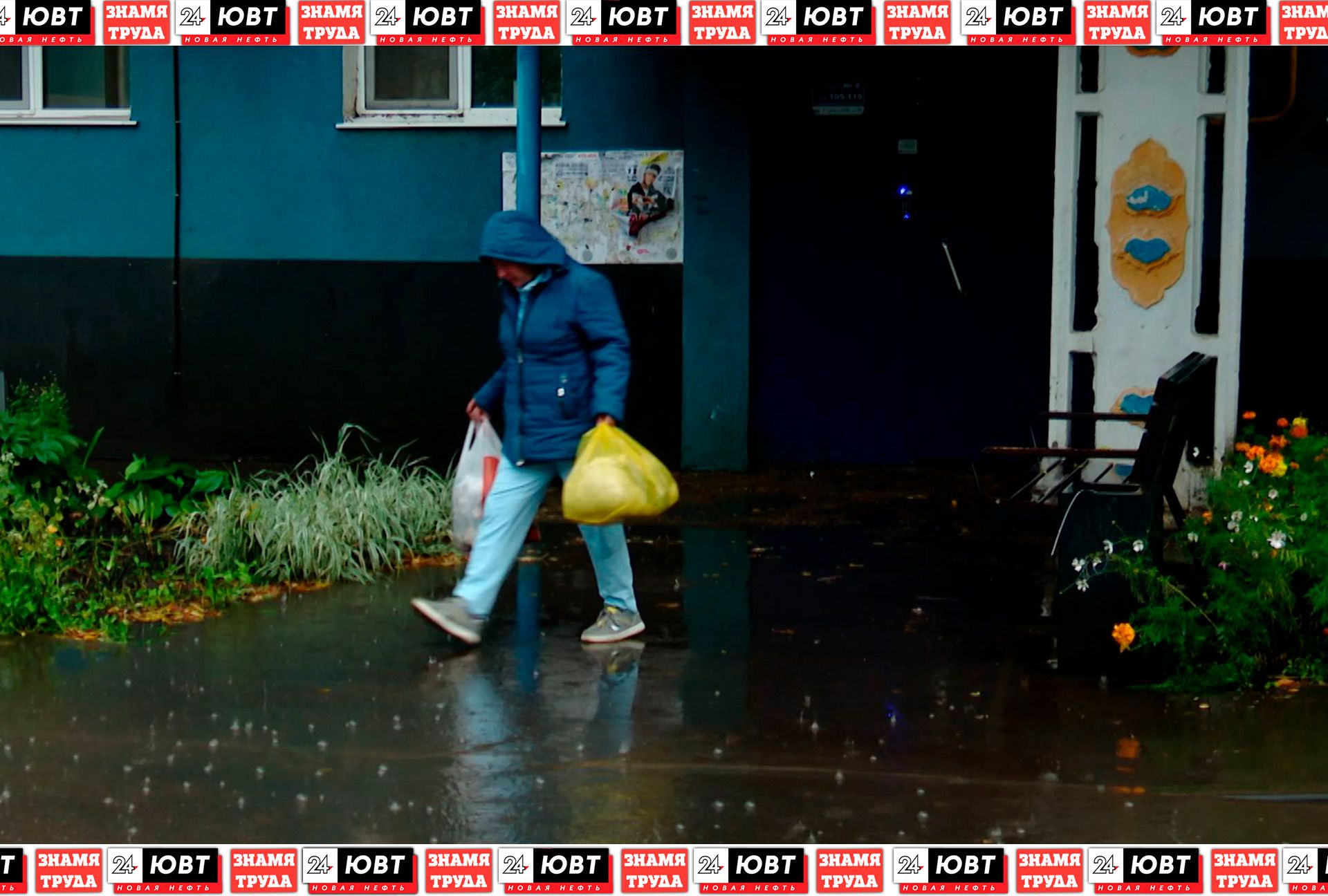 Альметьевцы жалуются на лужи во дворах