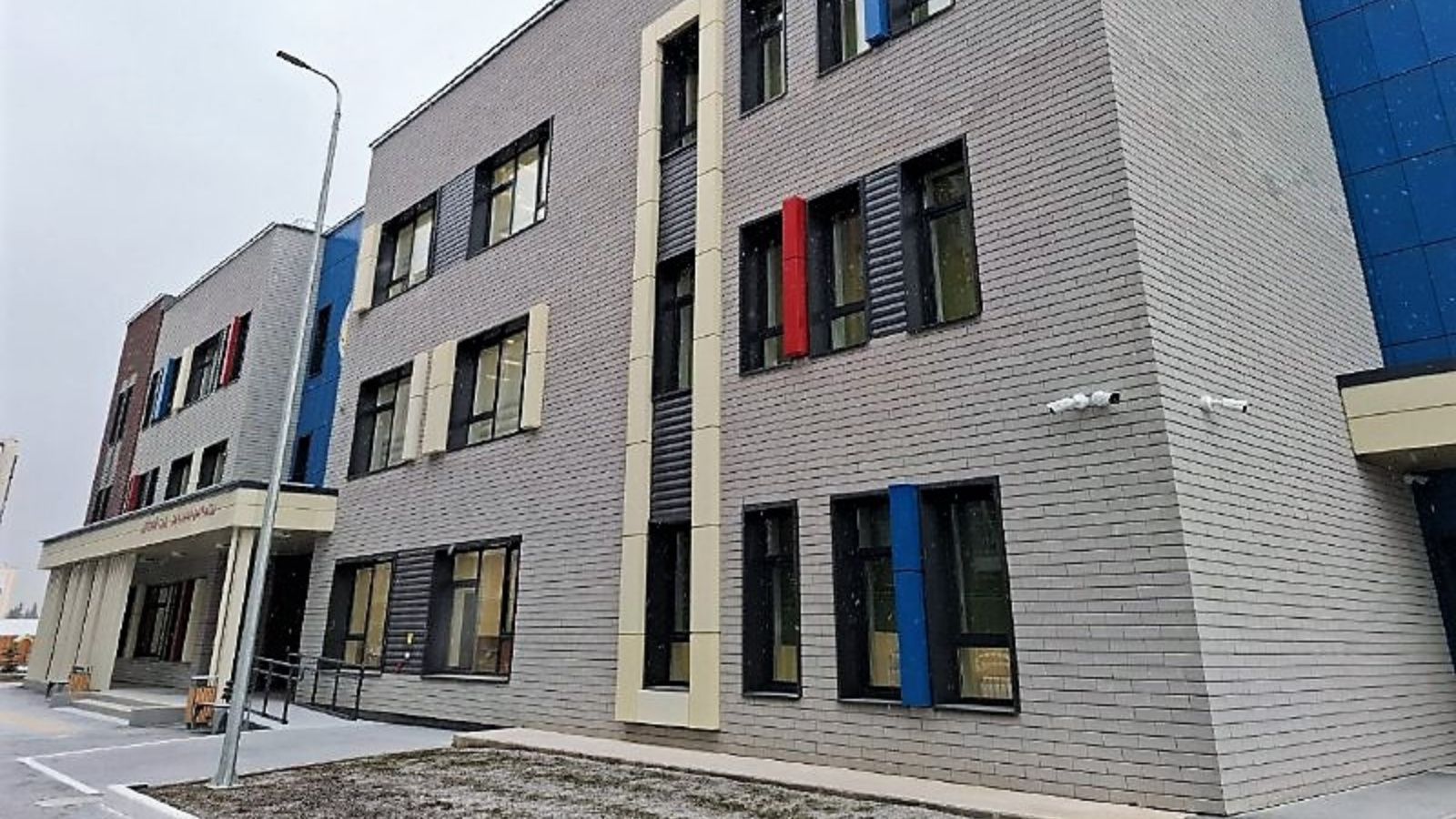 В Альметьевске построили новый детский сад «Полянка»