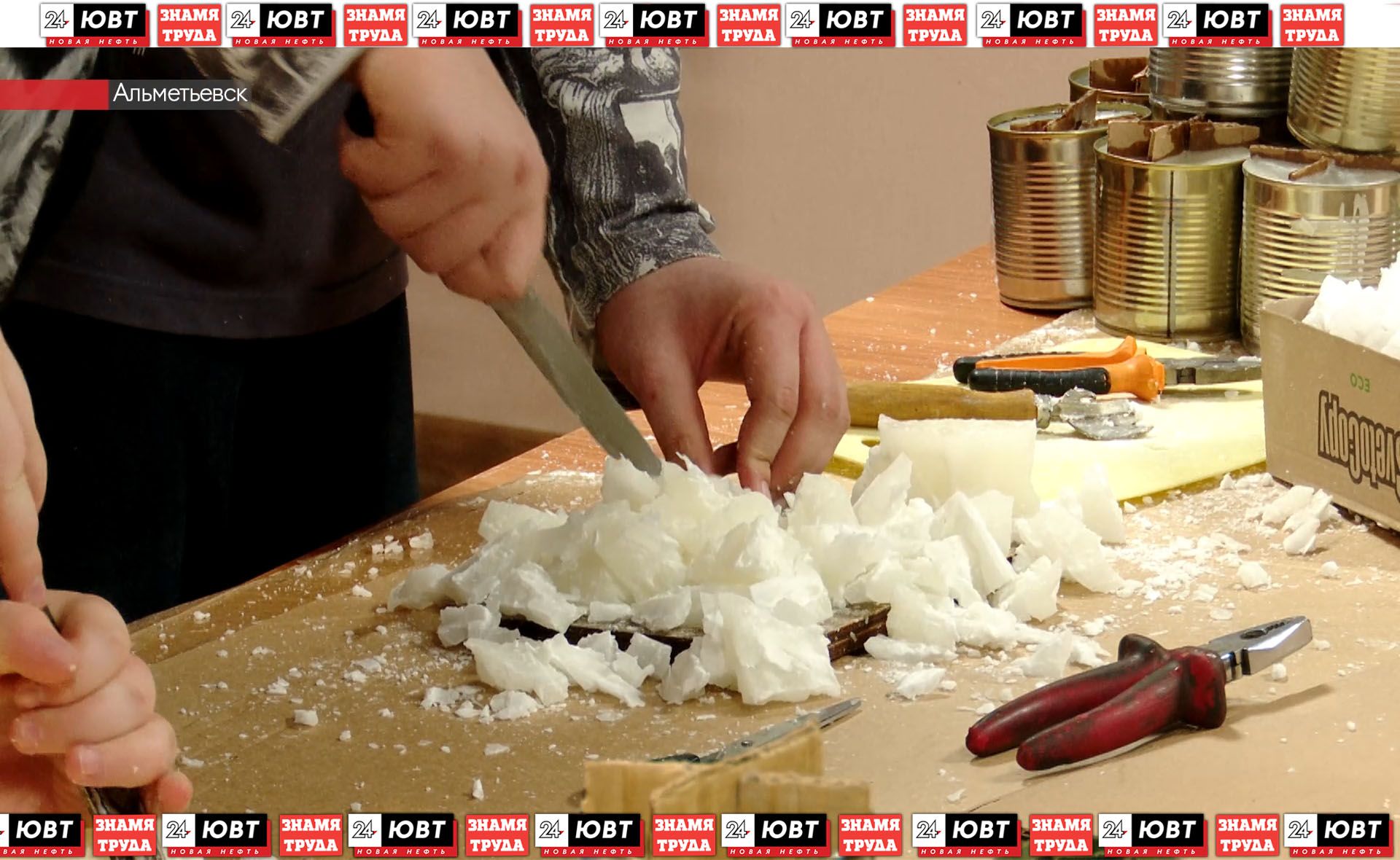 8 тыс свечей для фронта: как волонтеры подросткового клуба помогают бойцам