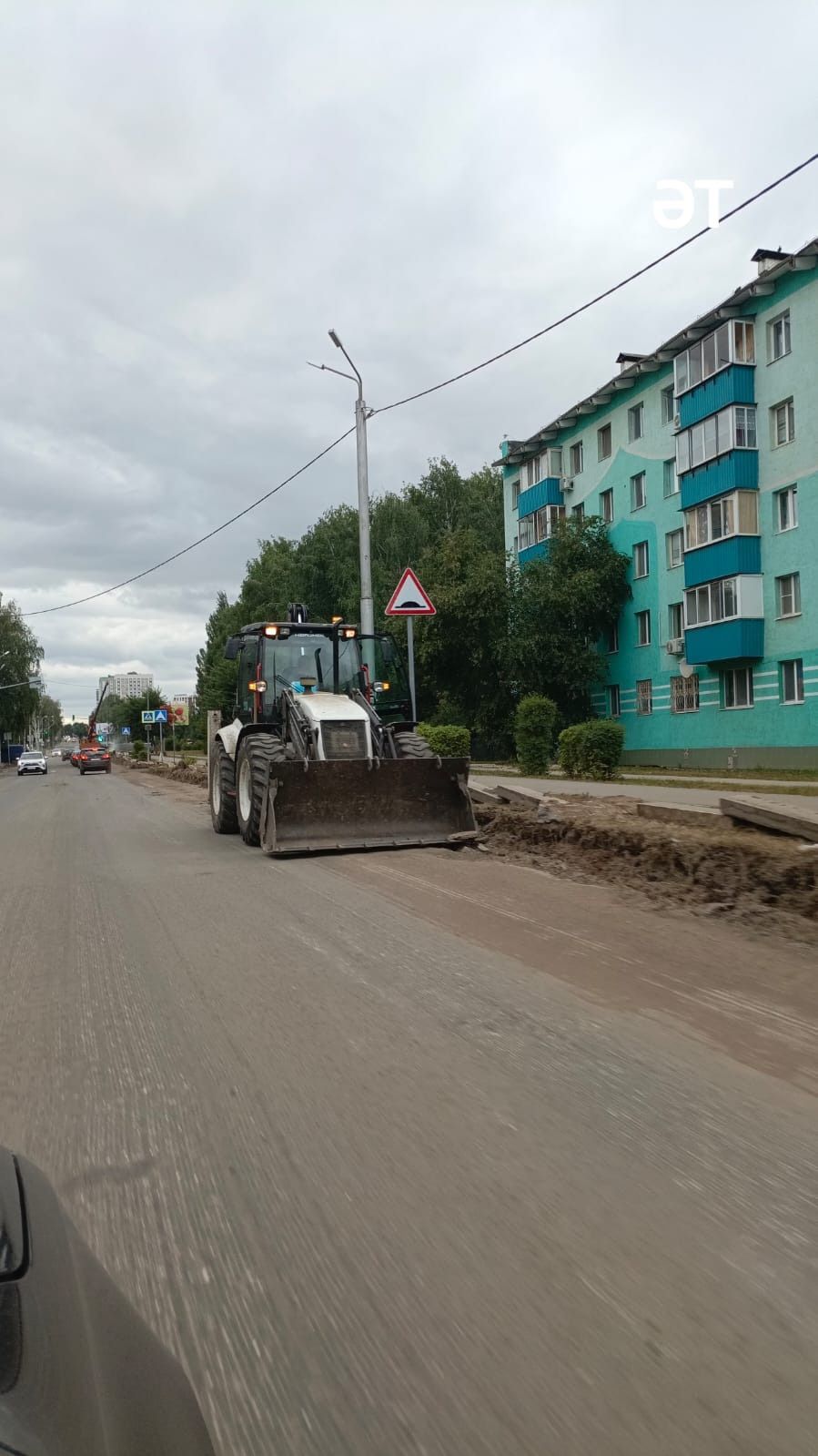 Әлмәттә яз башыннан бирле 600 кв. метрдан артык юл ремонтланган