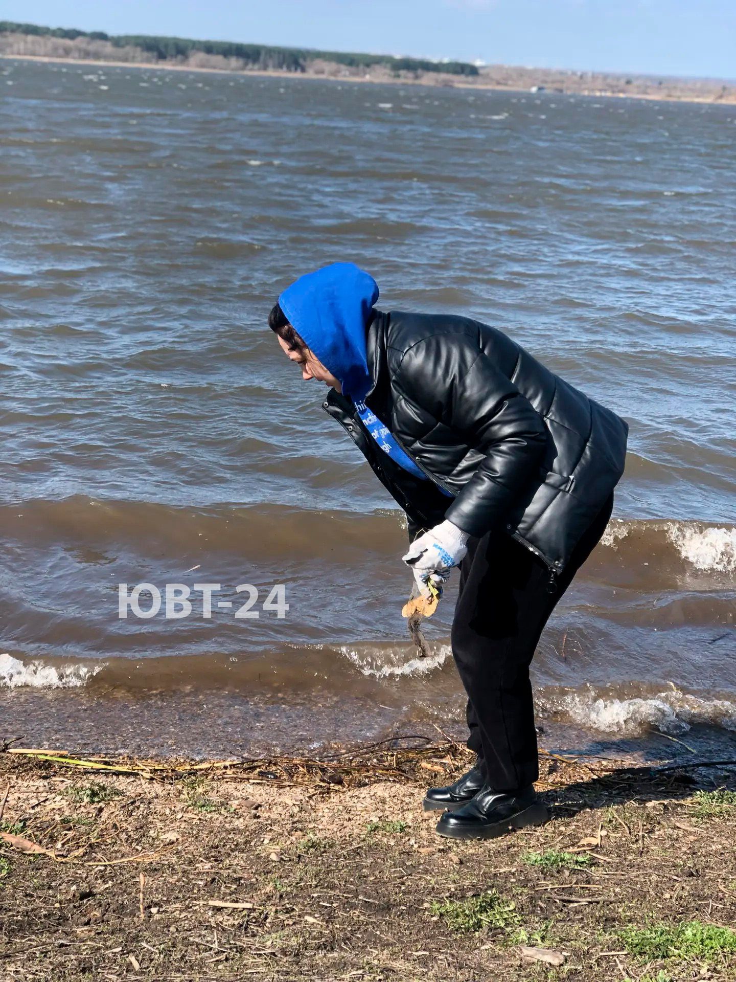 Альметьевцы присоединились к акции «Вода России» - фоторепортаж