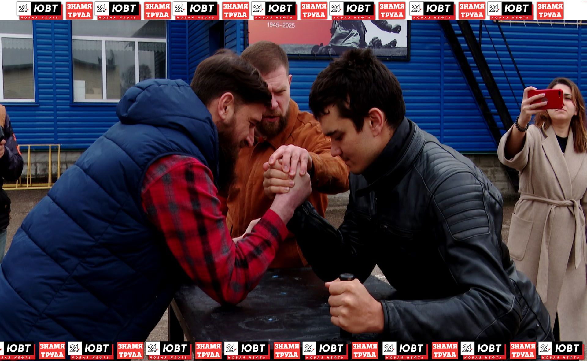 В Альметьевской автошколе ДОСААФ прошли соревнования по армрестлингу