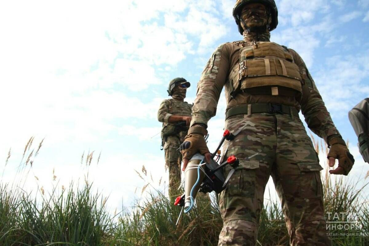 В Татарстане готовят операторов беспилотников: три месяца обучения, управление реальными дронами и сертификат