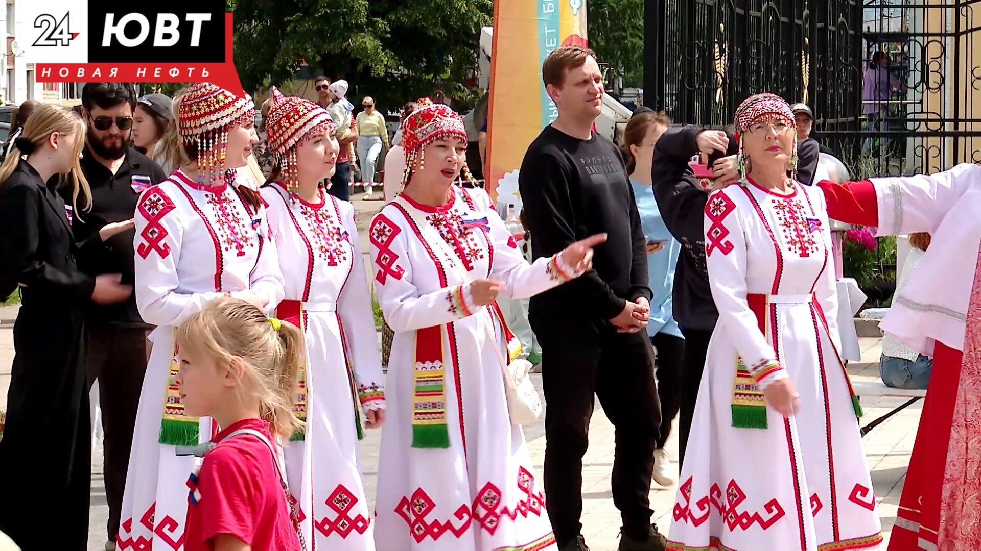 День России в Альметьевске - фоторепортаж