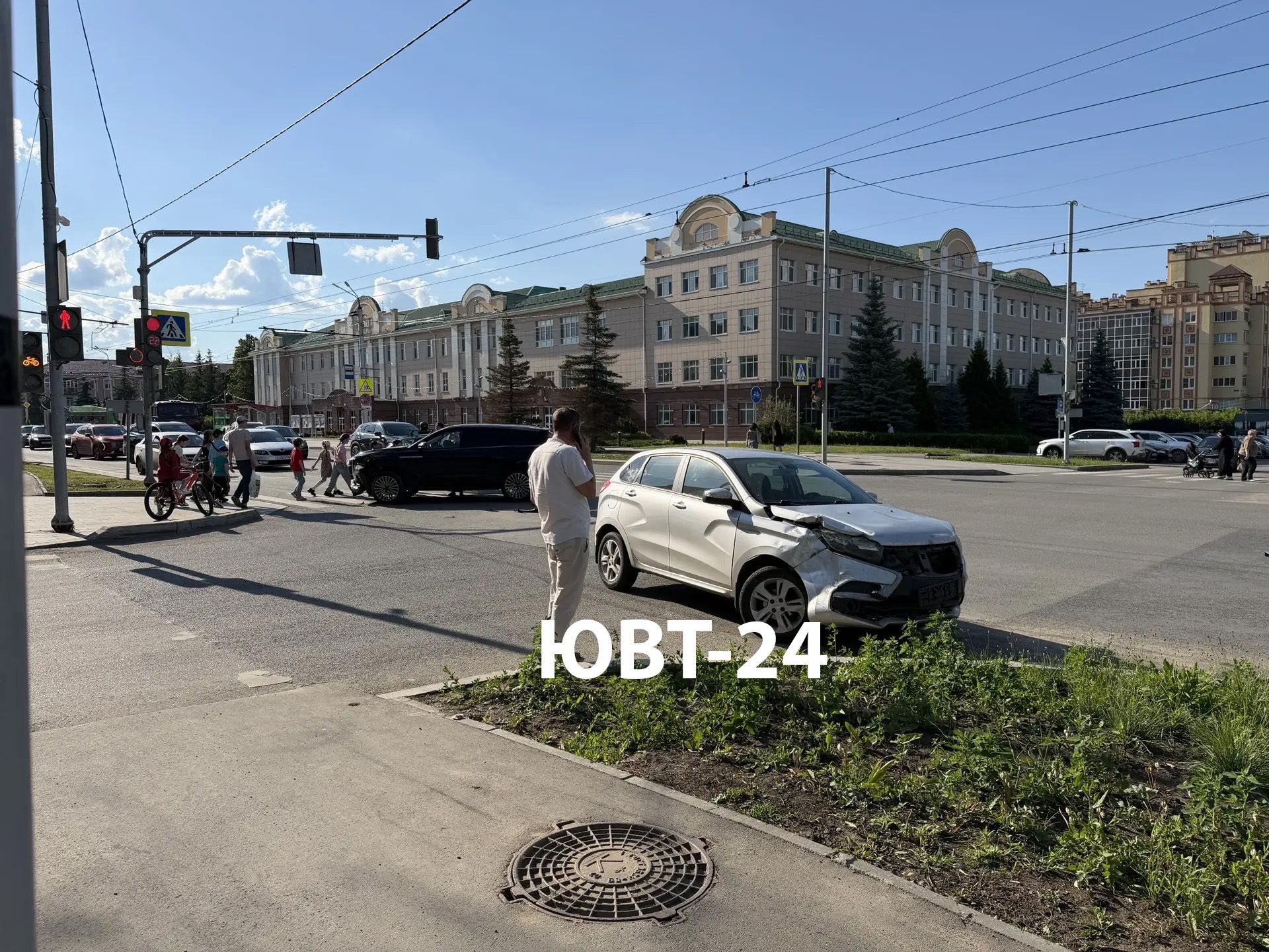 На перекрестке Тукая и Ленина в Альметьевске произошла серия аварий
