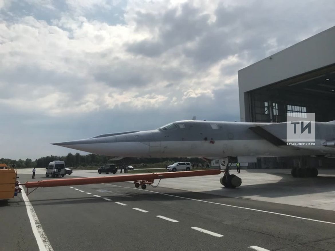 В Казани презентовали новый бомбардировщик Ту-22М3М