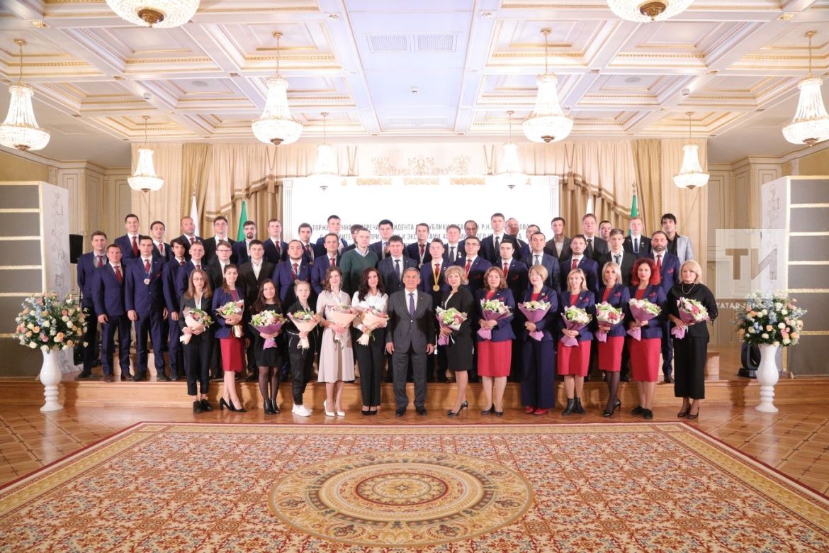 Президент Татарстана наградил победителей и призеров WorldSkills Kazan