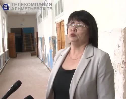 Глава Альметьевского района Айрат Хайруллин проверил ход ремонта и строительства на селе