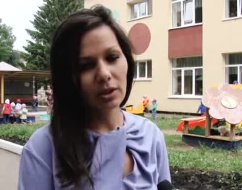 Воспитанники альметьевского детского сада № 46 вырастили первый урожай огурцов