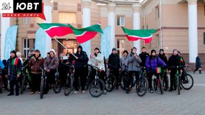 В Альметьевске в честь Дня флага Татарстана прошел велозаезд