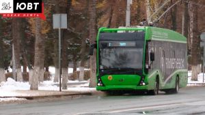 В Альметьевске во время движения задымился троллейбус