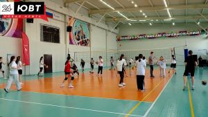 «Первые» отметили День волейбола в Альметьевске