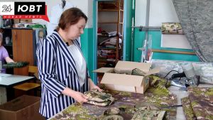 Альметьевские волонтёры шьют бронежилеты для военных