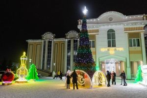 В Альметьевске скоро пройдет открытие первой городской елки