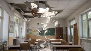 Следственный комитет начал проверку после обрушения потолка в казанской школе