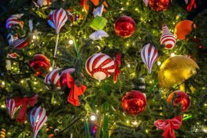 Рустам Минниханов отправил новогодние подарки для детей участников СВО