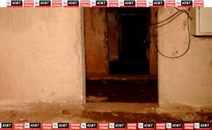 Жители дома Гафитуаллина, 10 страдают от запаха канализации и неубранного снега