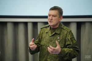 Александр Лапин: важно защитить молодёжь от чужого влияния