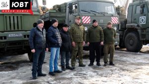 Отправка гумгруза на СВО из Альметьевска - фоторепортаж