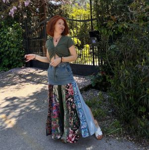 «Солнце играет в моих волосах, пахнет соснами и морем»