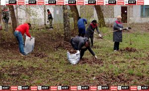 «Чистый город без мусора нужен всем»: сотрудники «Светсервиса» вышли на субботник в Альметьевске