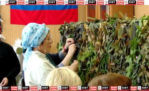 728 маскировочных сетей связали волонтеры села Кудашева