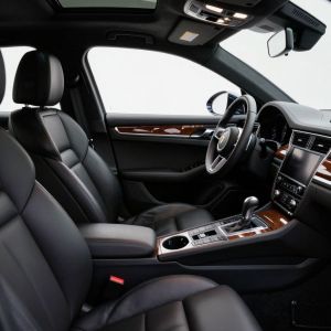 Нижнекамца оштрафовали за подвеску с запрещенной символикой в машине