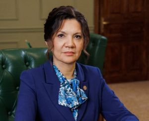 Гюзель Хабутдинова поздравила жителей с Праздником Весны и Труда