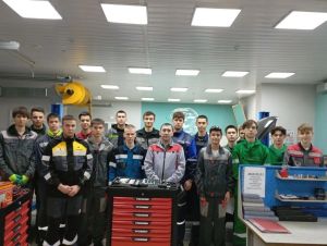 Российские студотряды помогают найти желаемую и востребованную профессию