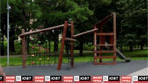Жители Альметьевска жалуются на состояние детских площадок