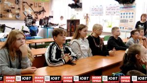 В альметьевской автошколе провели беседы на тему безопасности дорожного движения