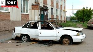 Альметьевцам объяснили, как законно убрать брошенный автомобиль со двора