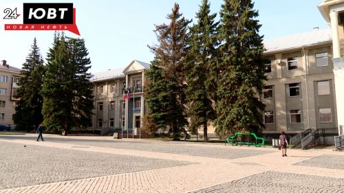 Артисты и волонтеры Альметьевска привезли гумпомощь и организовали концерт для бойцов в ЛНР